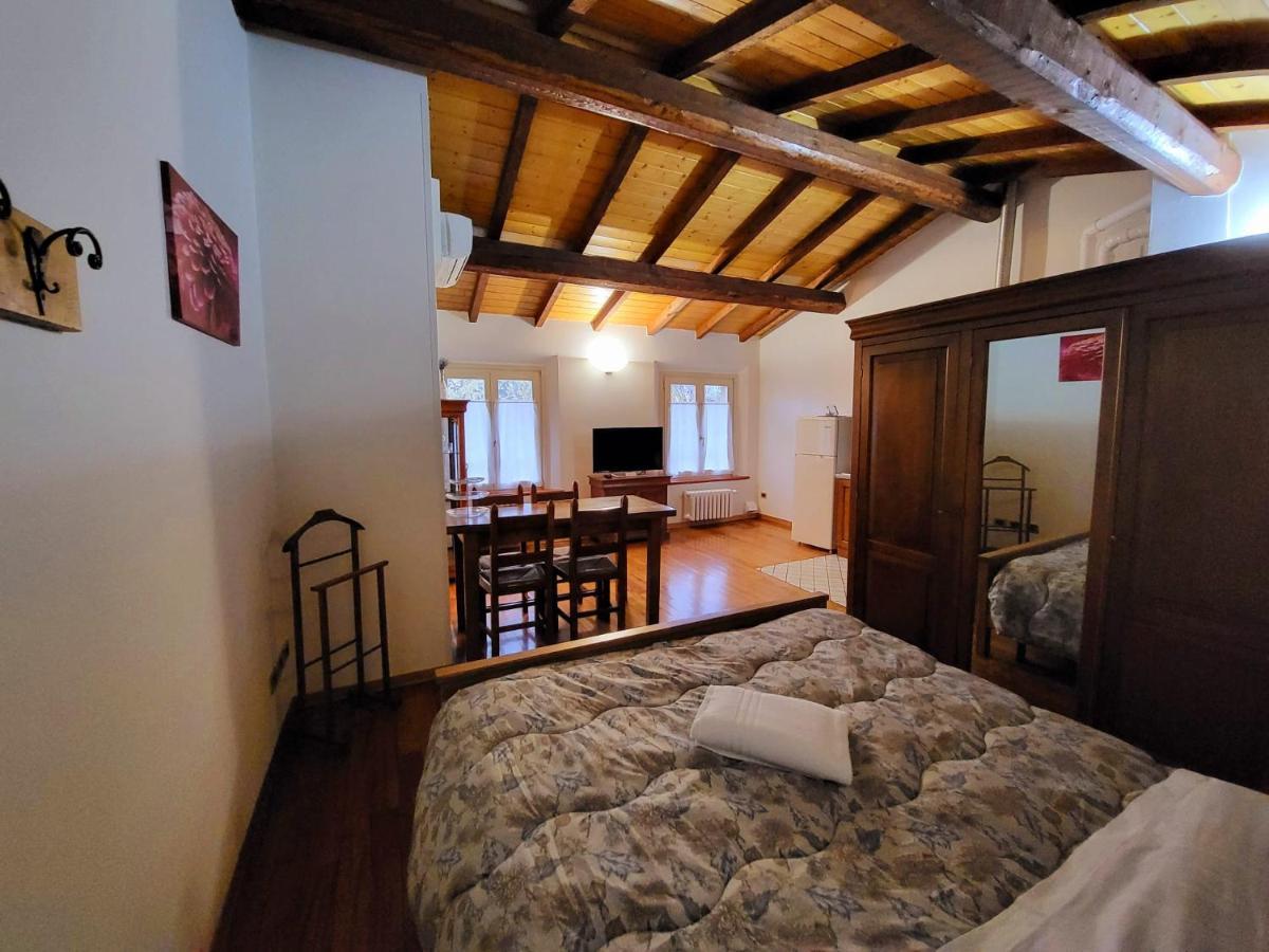 Residence Antico Borgo Modena Esterno foto