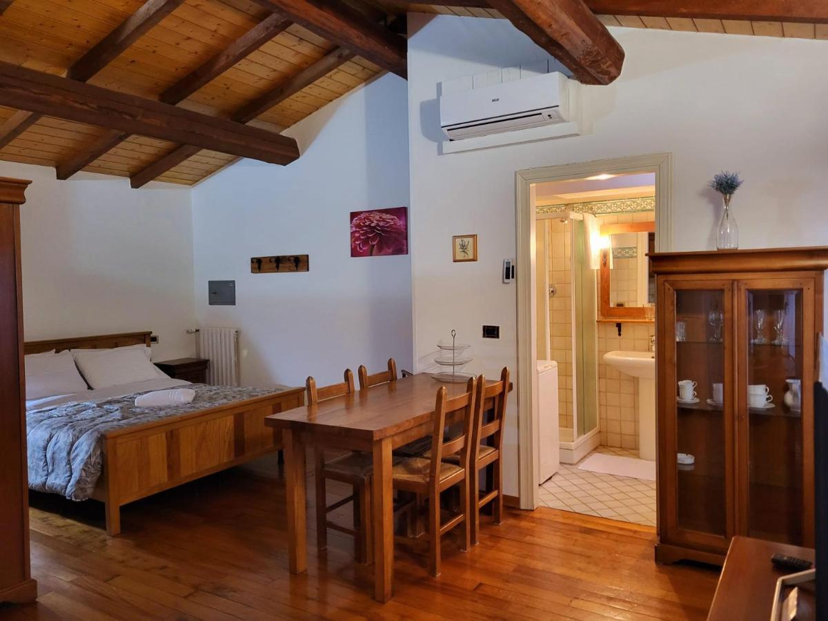 Residence Antico Borgo Modena Esterno foto