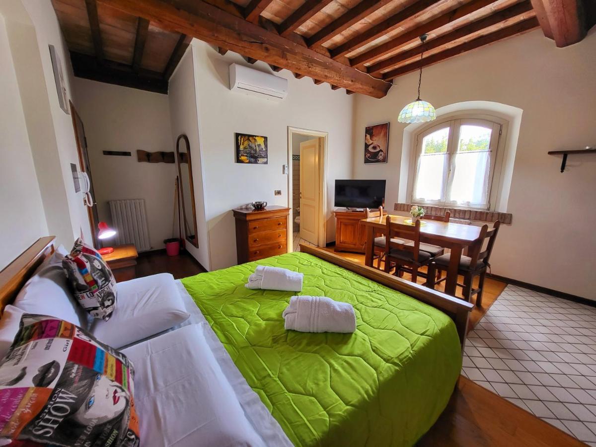 Residence Antico Borgo Modena Esterno foto