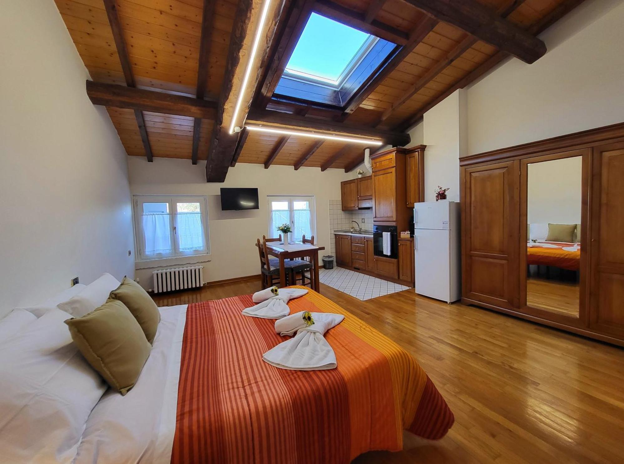 Residence Antico Borgo Modena Esterno foto