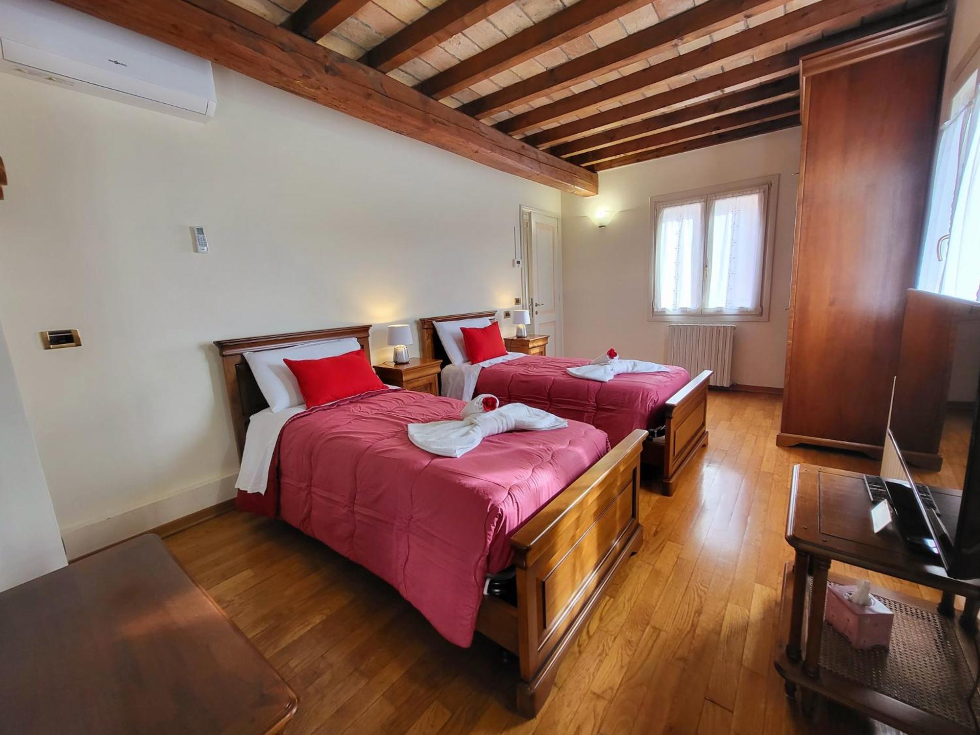 Residence Antico Borgo Modena Esterno foto