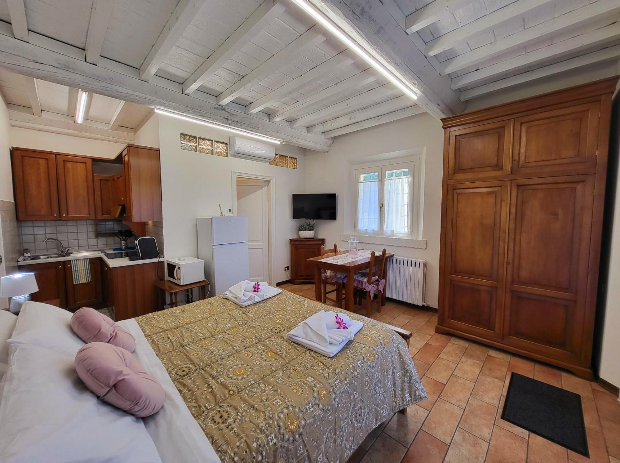 Residence Antico Borgo Modena Esterno foto